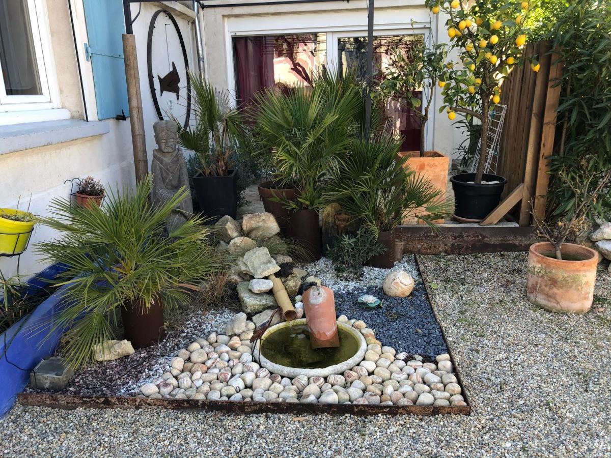 Villa Le Luberon Des Artistes Oppède Exterior foto
