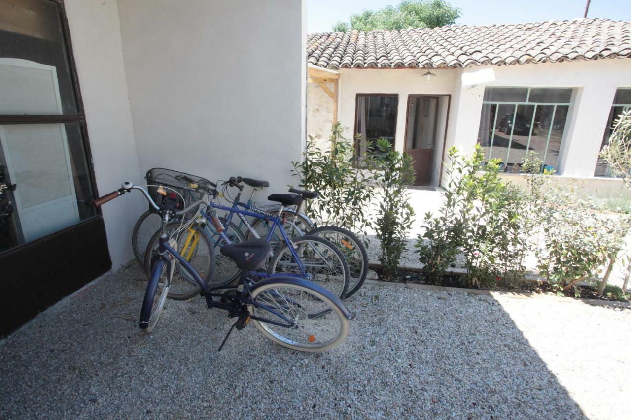 Villa Le Luberon Des Artistes Oppède Exterior foto
